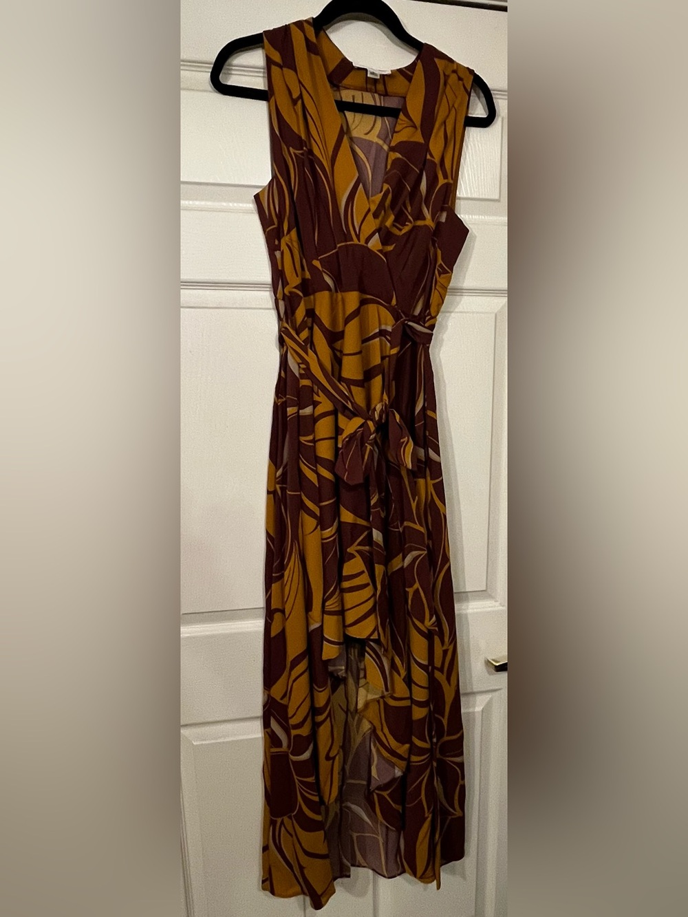 Sleeveless Wrap High-Low Dress in Burgundy & Mustard - Picture 3 of 5